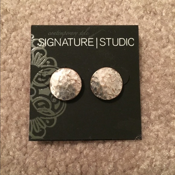 Silver bracelet and earrings - Picture 2 of 3